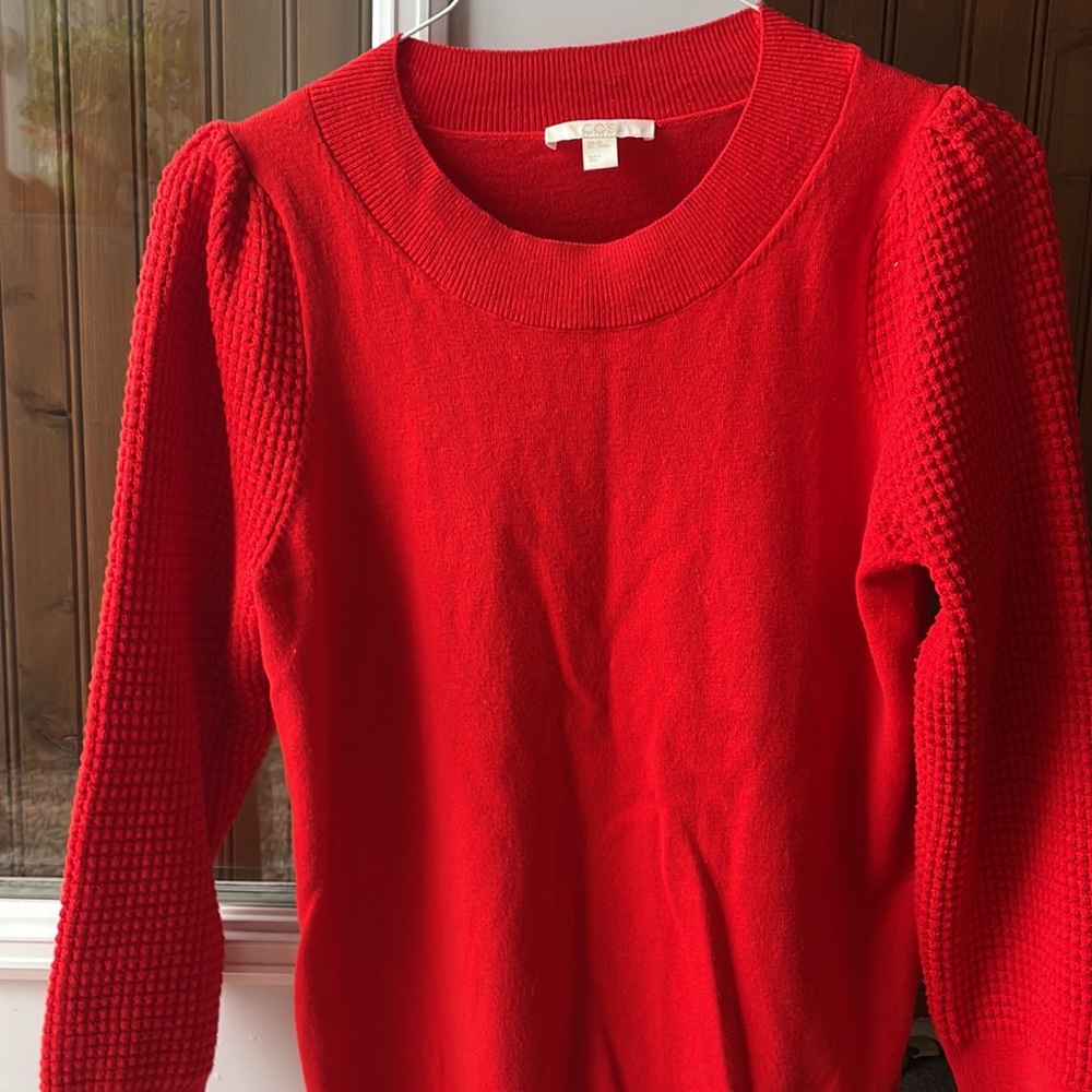 Cos red sweater xs